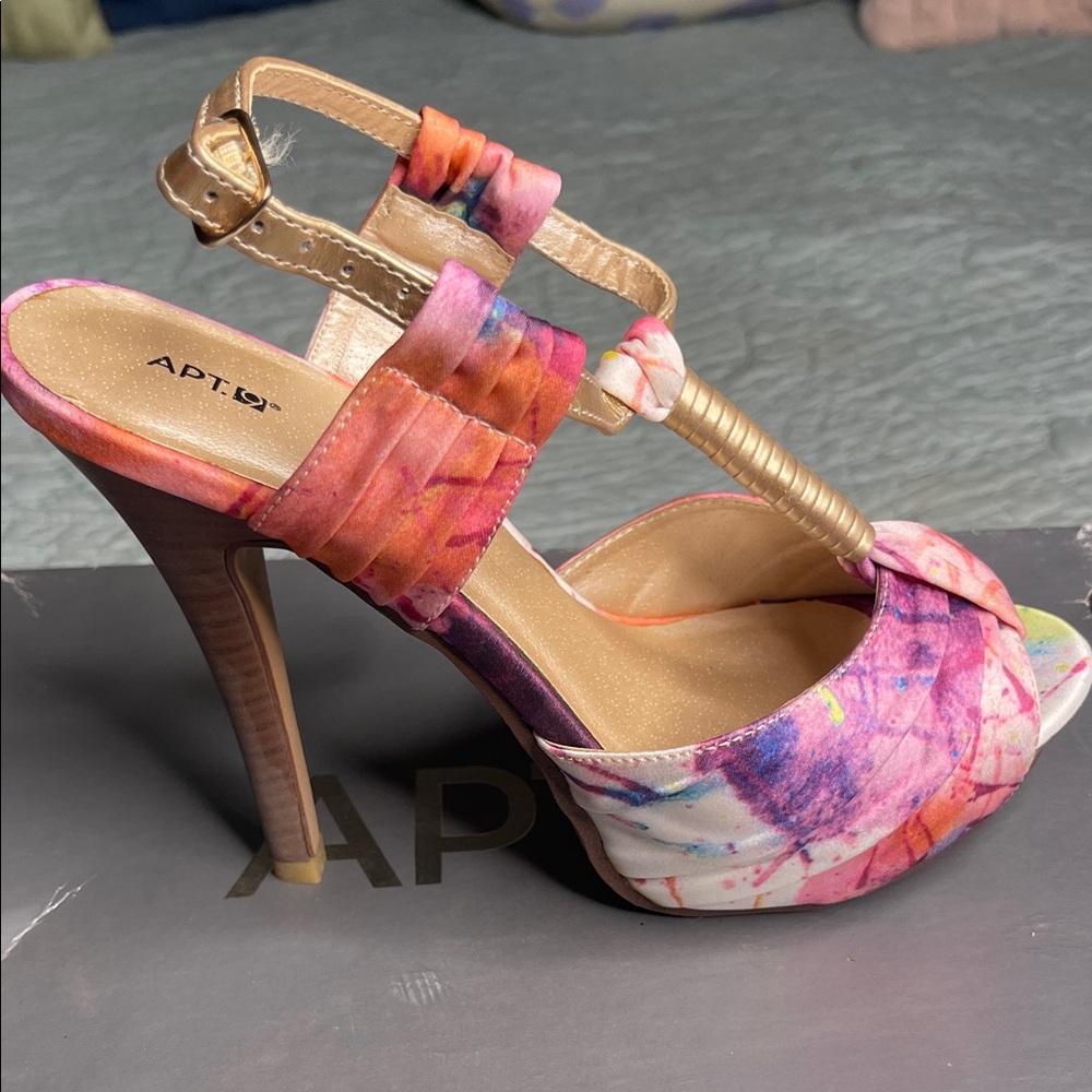 Apt. 9 Women's Vibrant Heeled Sandals